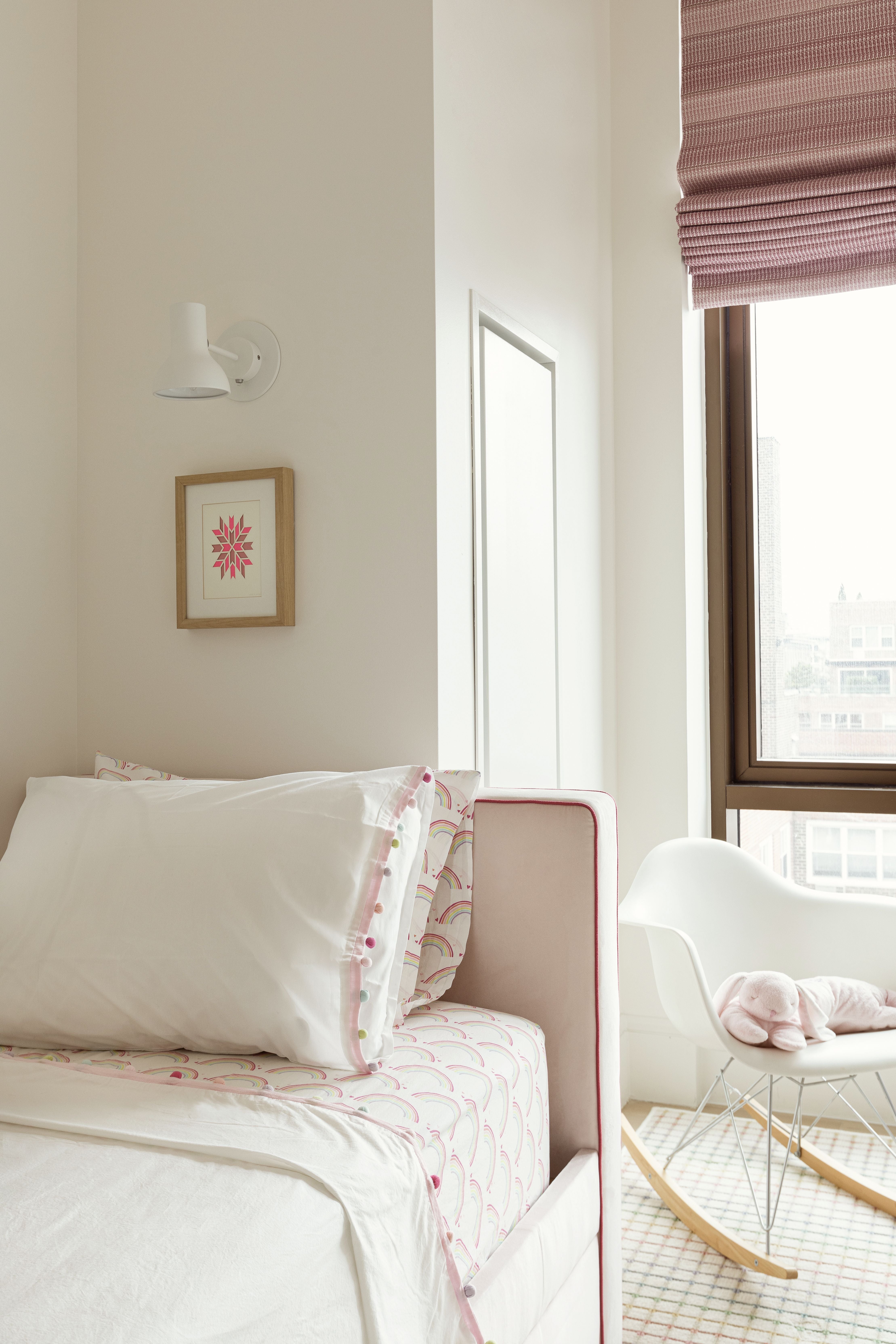 Mid-Century Modern Children
s Room