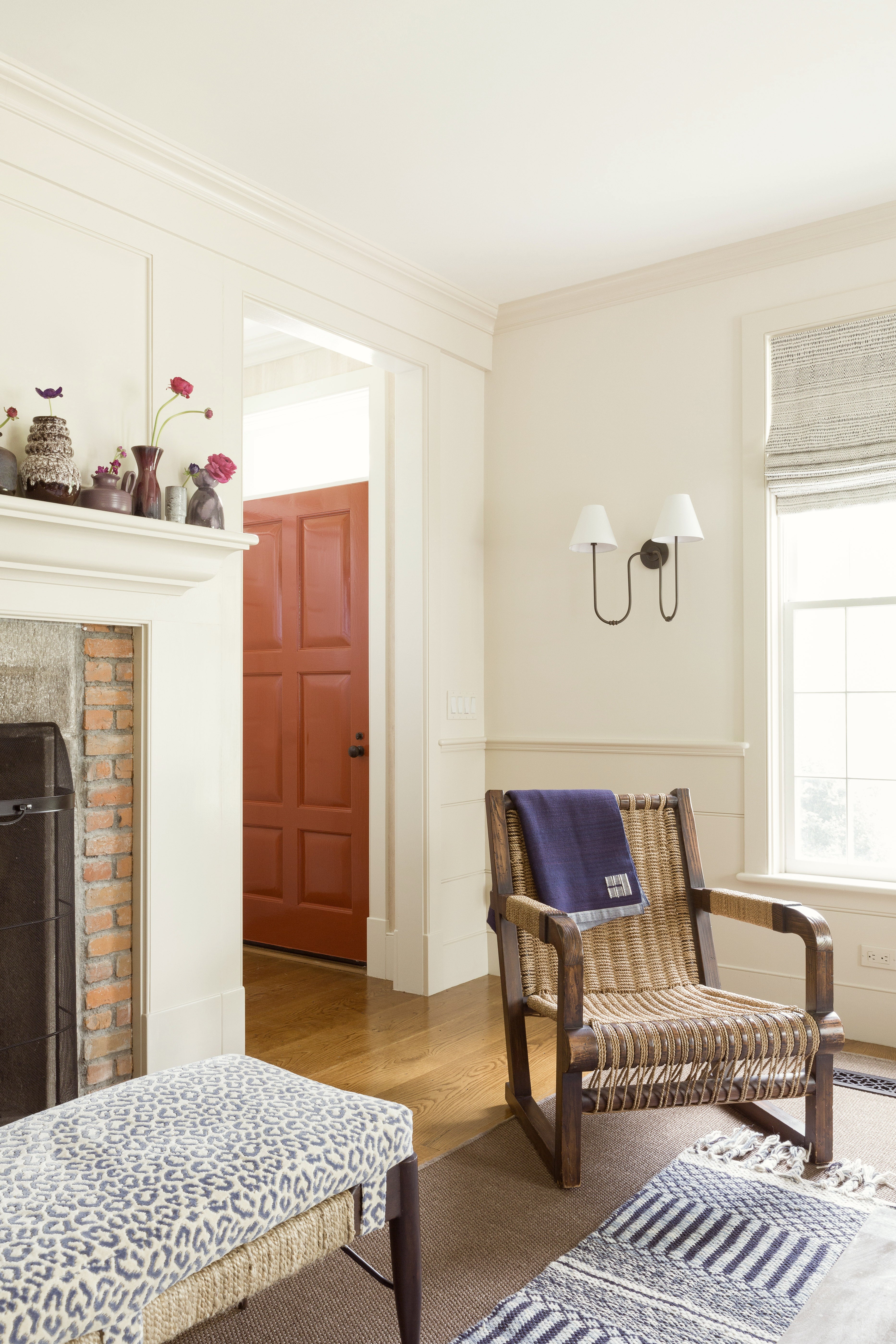 Country Entry and Hall