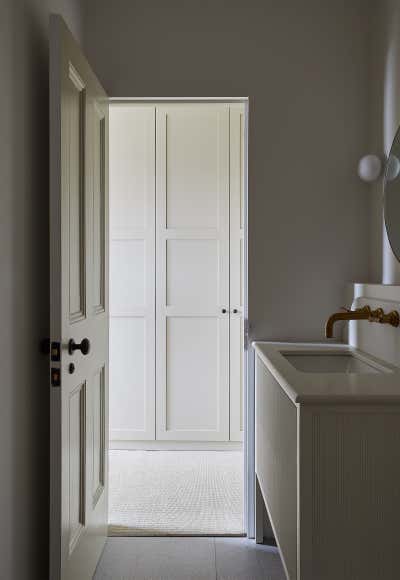  Traditional Bathroom. Wanstead Place  by studio.skey.