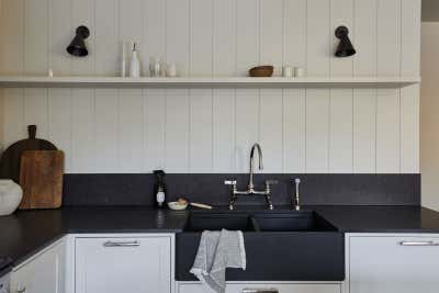  Contemporary English Country Kitchen. Kew Gardens  by studio.skey.
