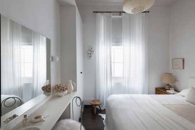  Minimalist Contemporary Bedroom. Gloucester Street by studio.skey.