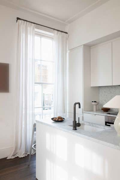 Minimalist Apartment Kitchen. Gloucester Street by studio.skey.