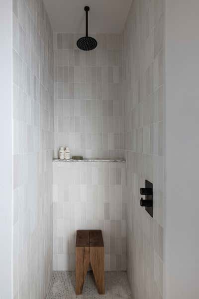  Minimalist Contemporary Apartment Bathroom. Gloucester Street by studio.skey.