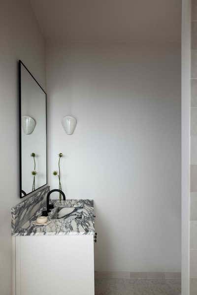 Minimalist Apartment Bathroom. Gloucester Street by studio.skey.