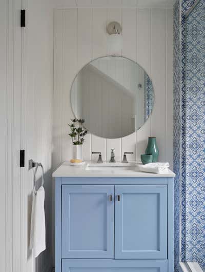  Country Country House Bathroom. Bayfield by Thornley-Hall and Young Studio.