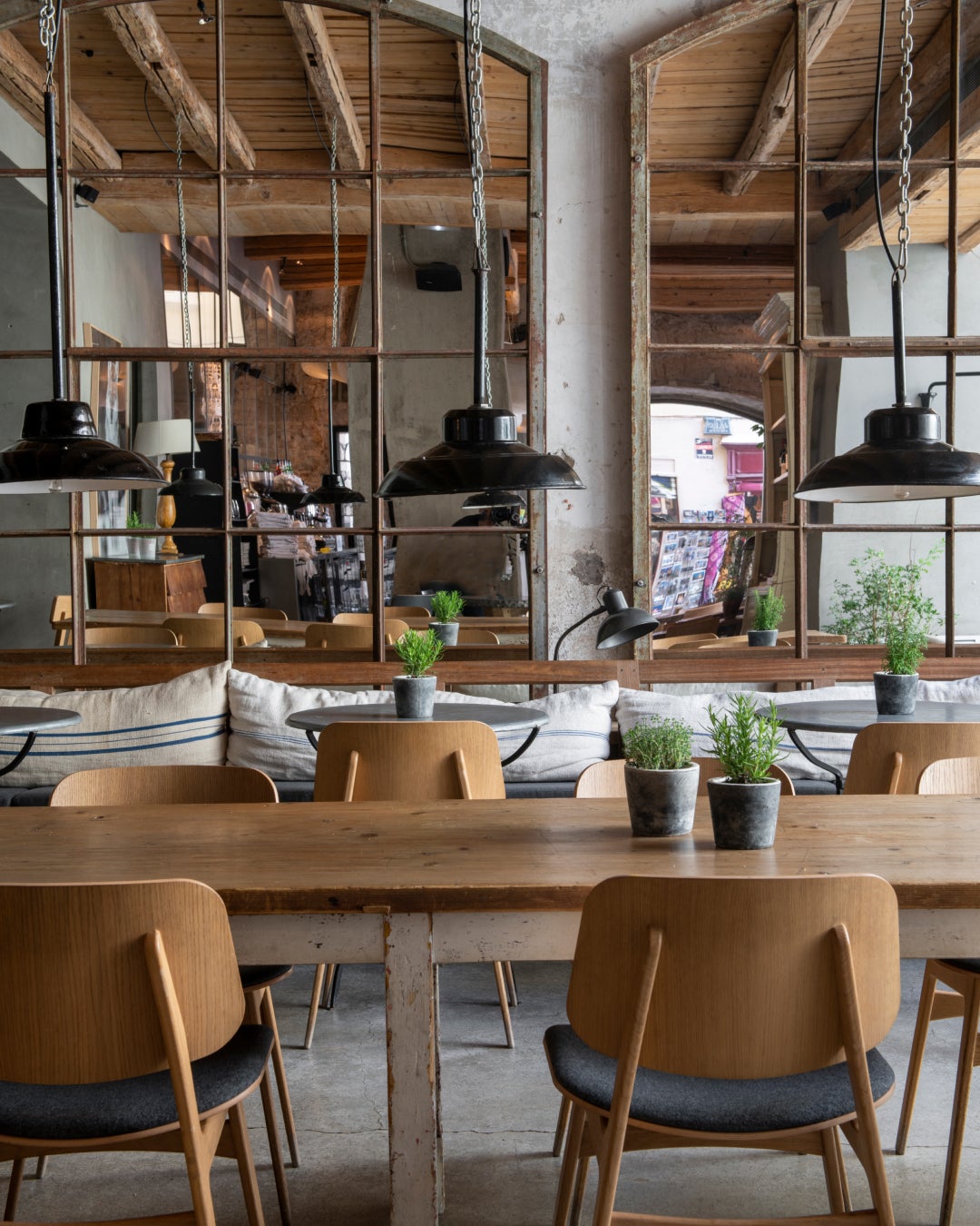 Mediterranean Bar and Game Room