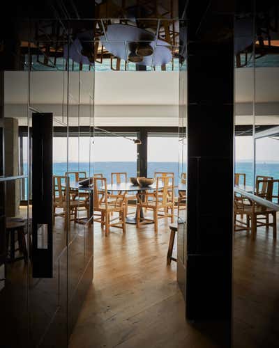 Mediterranean Apartment Dining Room. Apartamento en la Costa Blanca by Azul Tierra.