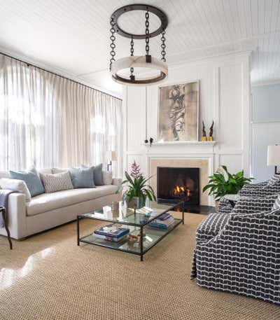  Mid-Century Modern Beach House Living Room. Further Lane by Thomas Puckett Designs.