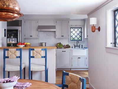  Cottage Kitchen. Nantucket Cottage by Peter Dunham Design.