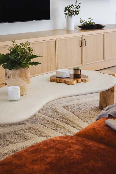  Scandinavian Transitional Family Home Living Room. NoHo Residence by LVR - Studios.