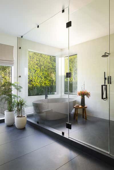  Modern Family Home Bathroom. NoHo Residence by LVR - Studios.