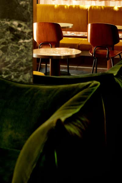  Modern Restaurant Dining Room. Sant Ambroeus Cafe, Aspen by Giampiero Tagliaferri.
