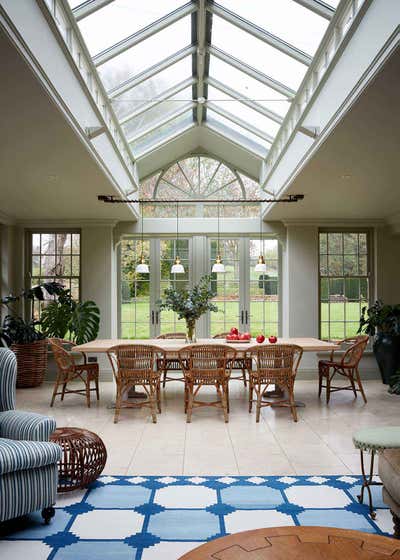  English Country Country House Open Plan. Country House by Nicola Harding and Co.