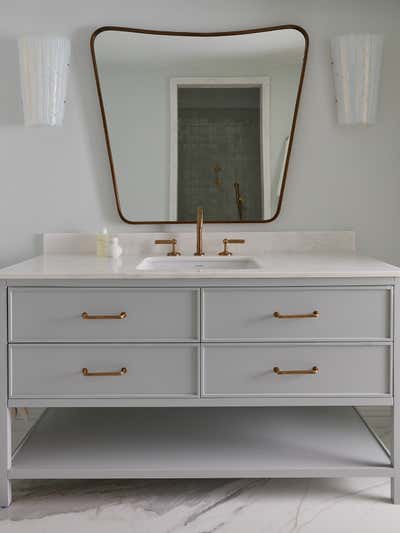  Eclectic Minimalist Family Home Bathroom. Lith Hall  by studio.skey.