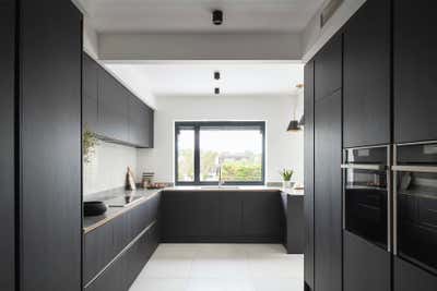  Modern Kitchen. Surrey Family Home by Alex Dauley.