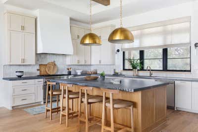  Western Farmhouse Vacation Home Kitchen. Driftwood Ranch by The Pankonien Group.