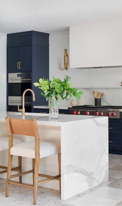  Modern Minimalist Family Home Kitchen. West Rim Modern by The Pankonien Group.