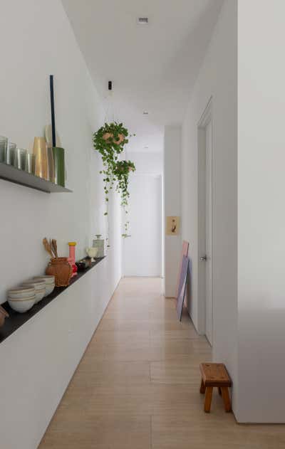  Eclectic Bachelor Pad Entry and Hall. Louver House by STUDIO SANTOS.