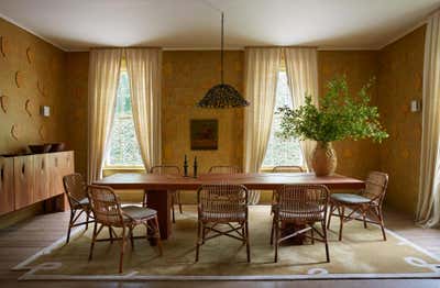  Eclectic Country House Dining Room. Connecticut Home by Studio Giancarlo Valle.