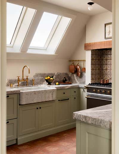 Eclectic Kitchen. San Francisco Pied a Terre by Heidi Caillier Design.