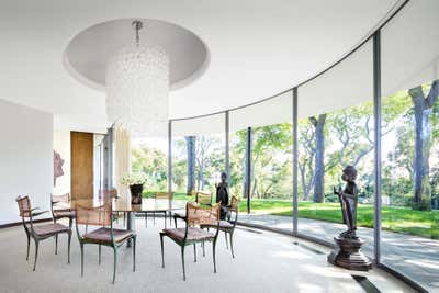  Minimalist Mid-Century Modern Country House Dining Room. A. Conger Goodyear House by Rees Roberts & Partners.