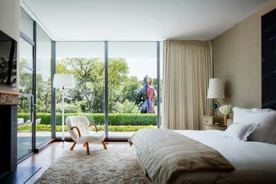  Mid-Century Modern Bedroom. A. Conger Goodyear House by Rees Roberts & Partners.