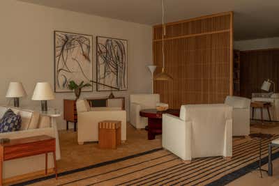  Beach Style Mid-Century Modern Apartment Living Room. Miami by Studio Mellone.