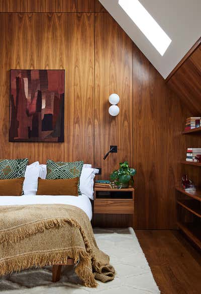  Mid-Century Modern Country House Bedroom. Berkshire Country Home by Spinocchia Freund.