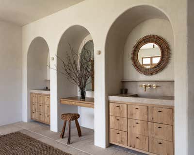  Traditional Organic Family Home Bathroom. Topanga Canyon Retreat by Studio Jake Arnold.