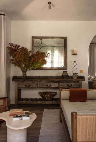  Organic Living Room. Topanga Canyon Retreat by Studio Jake Arnold.