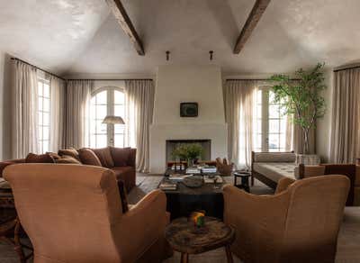 Traditional Family Home Living Room. Topanga Canyon Retreat by Studio Jake Arnold.