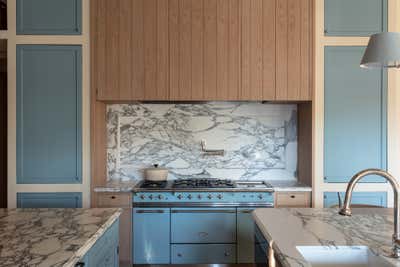  Organic Family Home Kitchen. Floridian Harbour by Studio Jake Arnold.