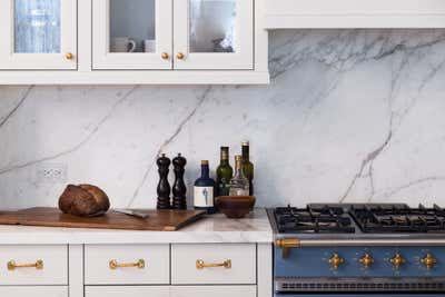  Traditional Apartment Kitchen. SoHo Loft by White Arrow.