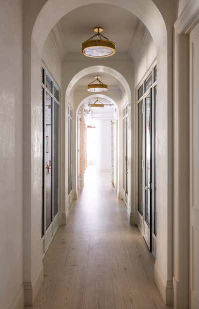  Traditional Entry and Hall. SoHo Loft by White Arrow.