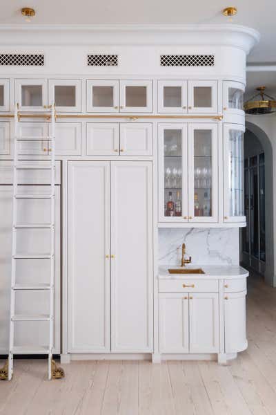  Traditional Kitchen. SoHo Loft by White Arrow.