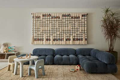  Transitional Family Home Living Room. Casa de Arte by Studio PLOW.