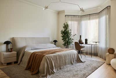  Mid-Century Modern Family Home Bedroom. Casa de Arte by Studio PLOW.