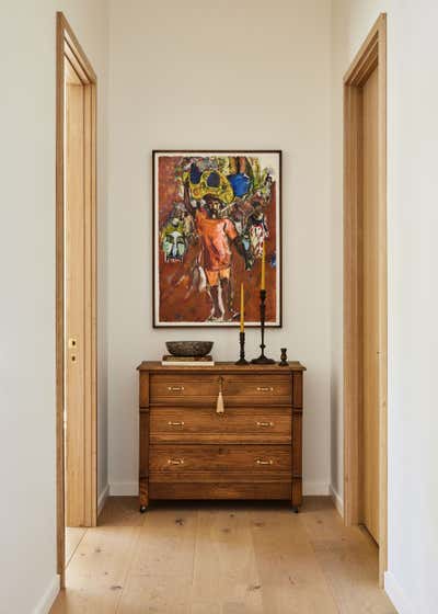  Mid-Century Modern Country House Entry and Hall. Chimney Rock by Studio PLOW.