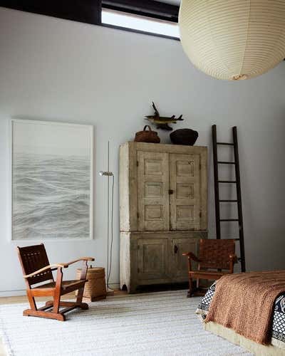  Mid-Century Modern Beach House Bedroom. Atlantic Beach Residence by Neal Beckstedt Studio.