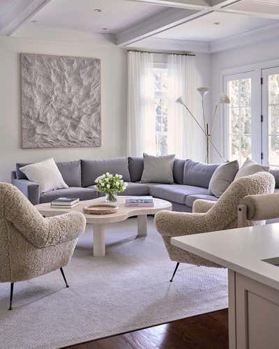 Modern Organic Living Room. Southampton by Emily Del Bello Interiors.