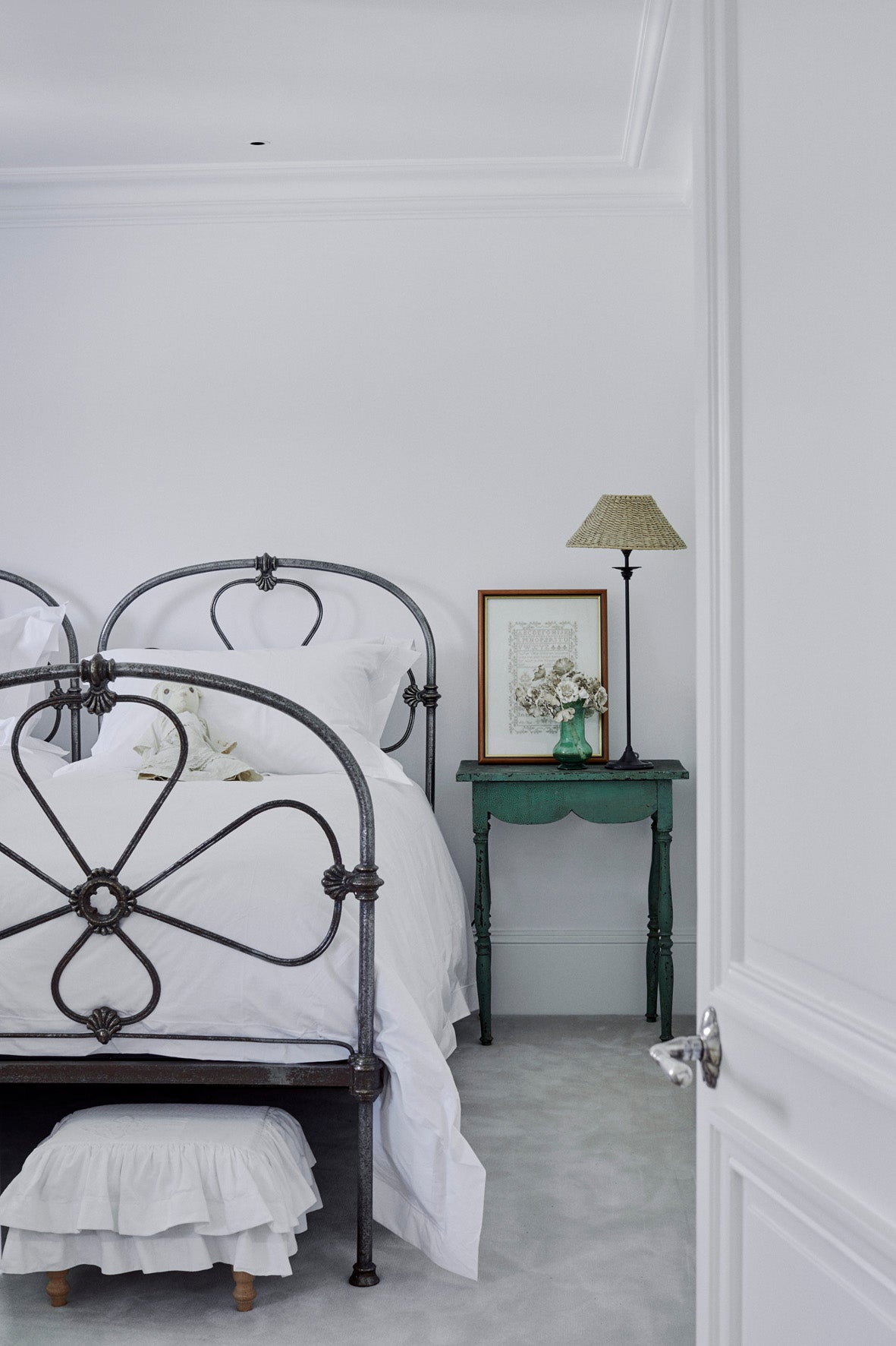 Contemporary Bedroom