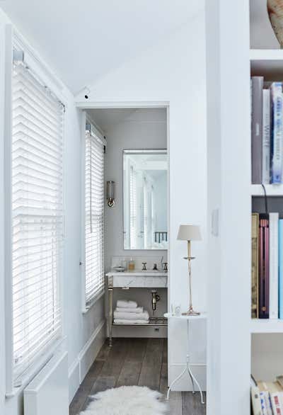 Contemporary Family Home Bathroom. Belgravia Mews by Alison Henry Design.