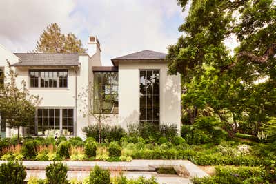  Contemporary Family Home Exterior. California Residence by Ohara Davies Gaetano Interiors.