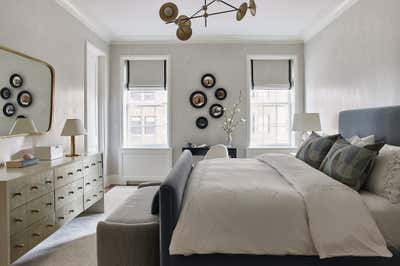 Modern Bedroom. Lakeshore Drive Residence  by JP Interiors.
