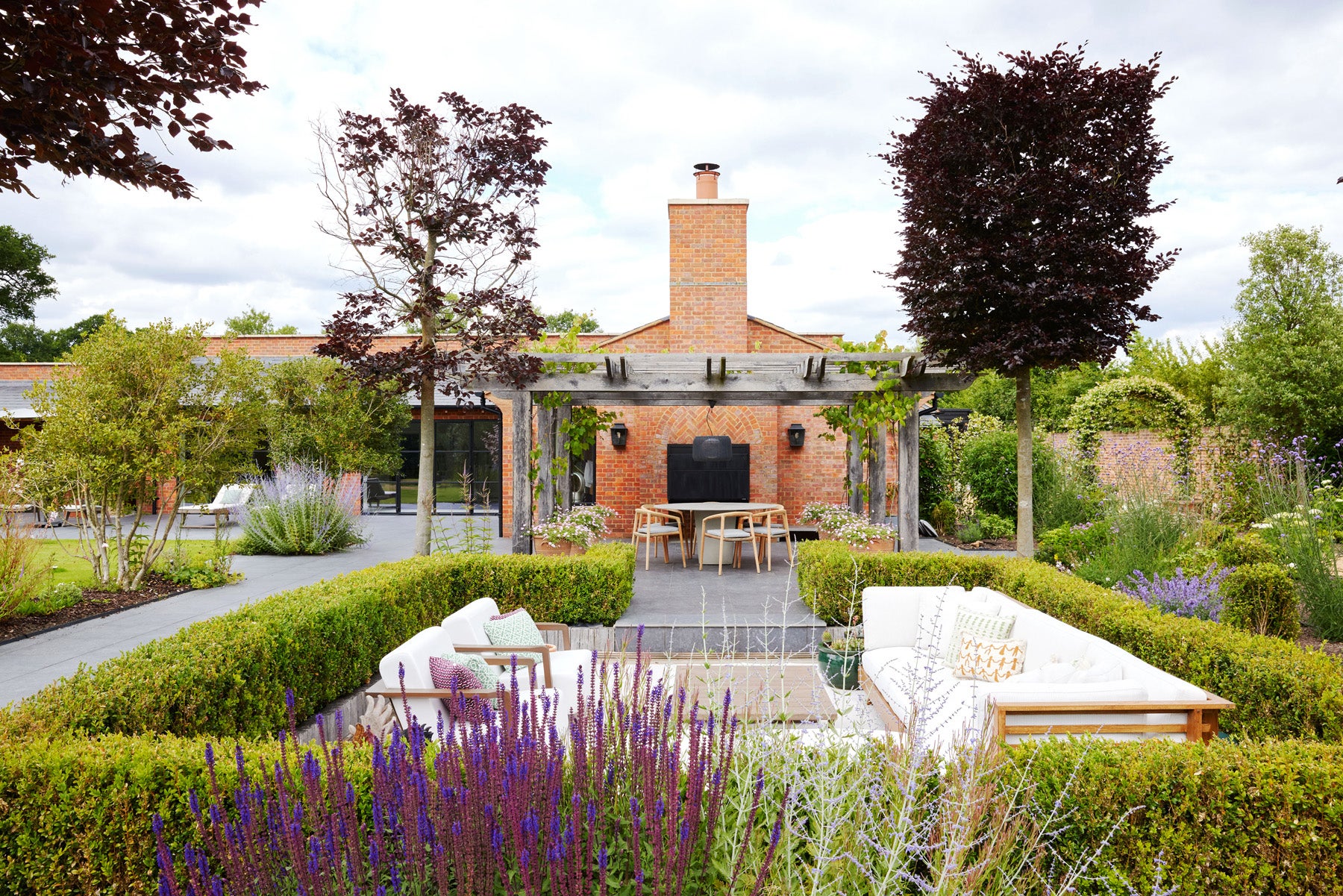 Mid-Century Modern Patio and Deck