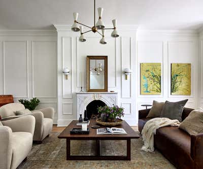  Traditional Family Home Living Room. Georgetown Revival by Storie Collective.