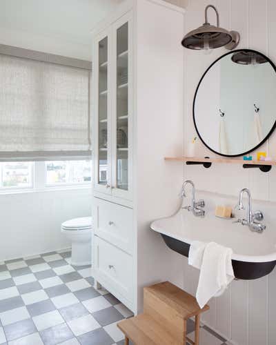 Contemporary Family Home Bathroom. Autumn Hall Beachside by Storie Collective.