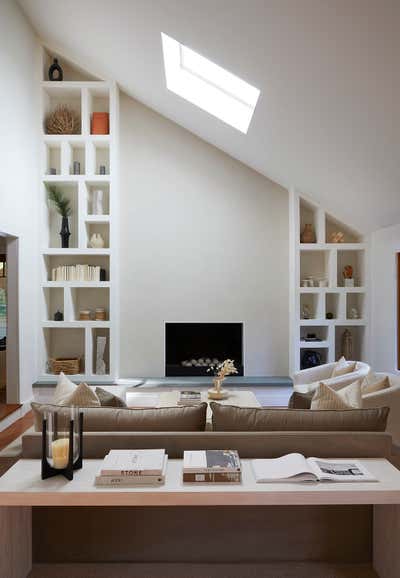  Craftsman Living Room. East Hampton Craftsman by Hyphen & Co..