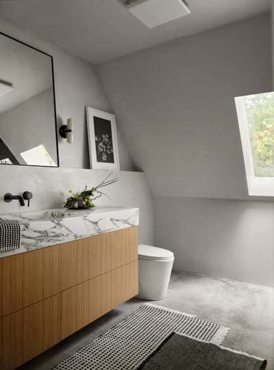  Modern Bathroom. Modern Texas Retreat by Garza Interiors.