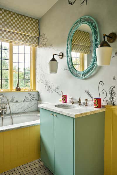  English Country Bathroom. Grade II Listed Country House by Studio Hollond.